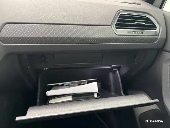 VOLKSWAGEN TIGUAN II - voiture d'occasion - Photo 31