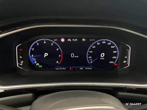 VOLKSWAGEN T-ROC - voiture d'occasion - Photo 12