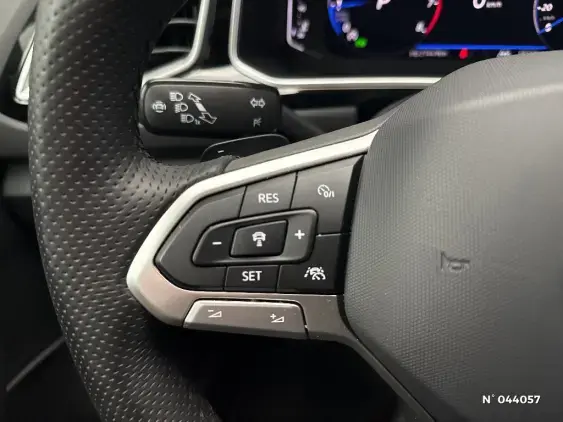 VOLKSWAGEN T-ROC - voiture d'occasion - Photo 15