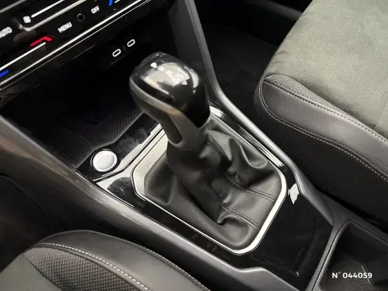 VOLKSWAGEN T-ROC - voiture d'occasion - Photo 24