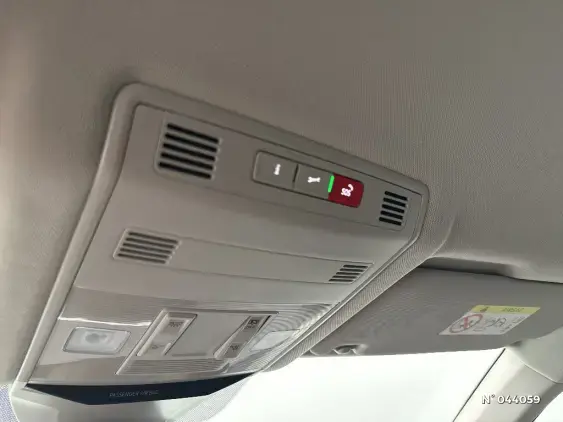 VOLKSWAGEN T-ROC - voiture d'occasion - Photo 26