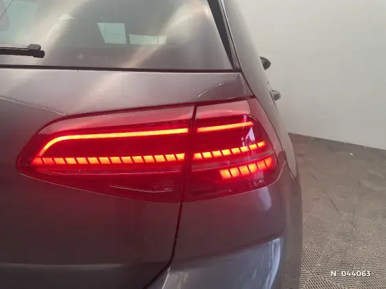 VOLKSWAGEN GOLF VII - voiture d'occasion - Photo 22