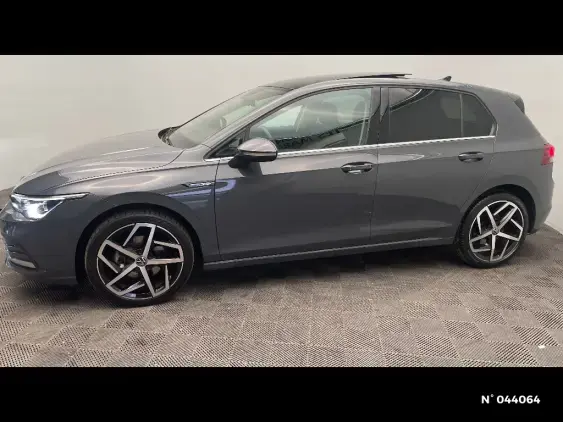 VOLKSWAGEN GOLF VIII - voiture d'occasion - Photo 2
