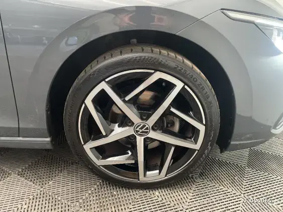 VOLKSWAGEN GOLF VIII - voiture d'occasion - Photo 8