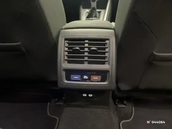 VOLKSWAGEN GOLF VIII - voiture d'occasion - Photo 25