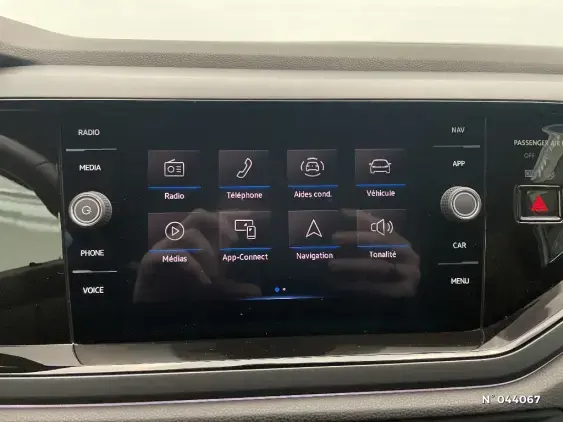 VOLKSWAGEN POLO VI - voiture d'occasion - Photo 12