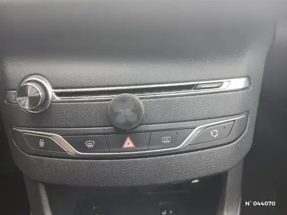 PEUGEOT 308 II - voiture d'occasion - Photo 27