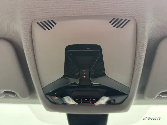 BMW SERIE 1 F40 - voiture d'occasion - Photo 15