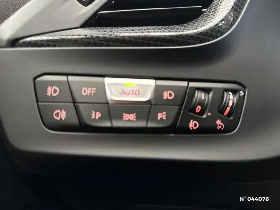 BMW SERIE 1 F40 - voiture d'occasion - Photo 31