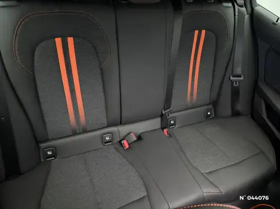 BMW SERIE 1 F40 - voiture d'occasion - Photo 11