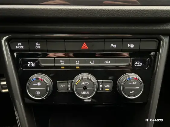 VOLKSWAGEN T-ROC - voiture d'occasion - Photo 14