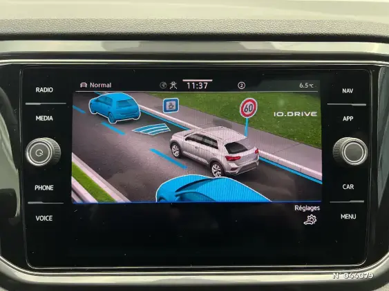 VOLKSWAGEN T-ROC - voiture d'occasion - Photo 29