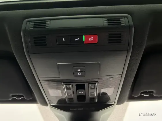 VOLKSWAGEN T-ROC - voiture d'occasion - Photo 33