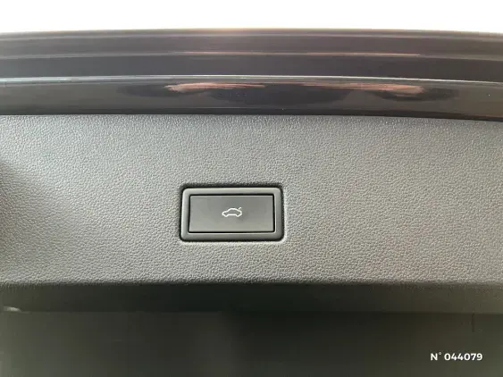 VOLKSWAGEN T-ROC - voiture d'occasion - Photo 34