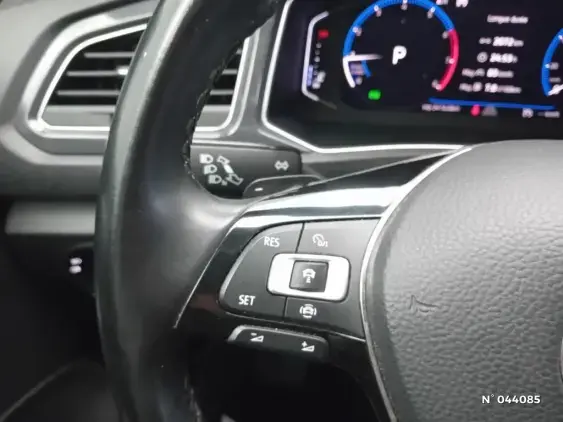 VOLKSWAGEN T-ROC - voiture d'occasion - Photo 32