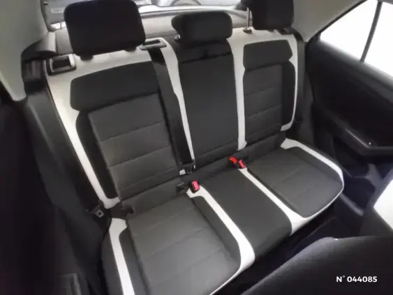 VOLKSWAGEN T-ROC - voiture d'occasion - Photo 11