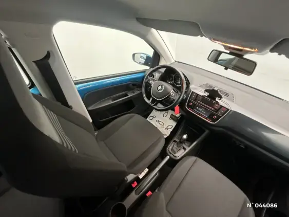 VOLKSWAGEN E-UP! II - voiture d'occasion - Photo 9