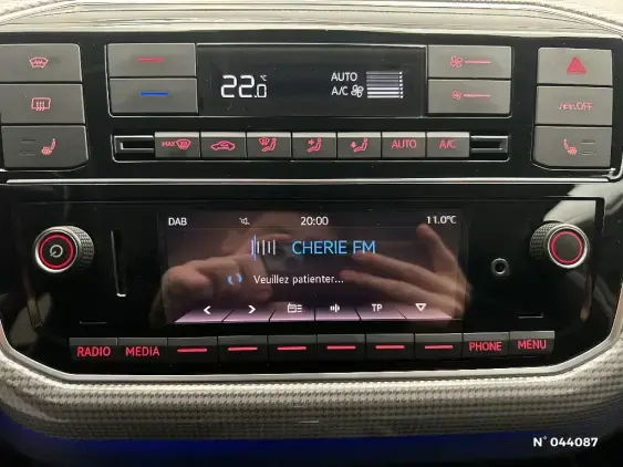 VOLKSWAGEN E-UP! II - voiture d'occasion - Photo 26