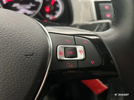 VOLKSWAGEN E-UP! II - voiture d'occasion - Photo 28