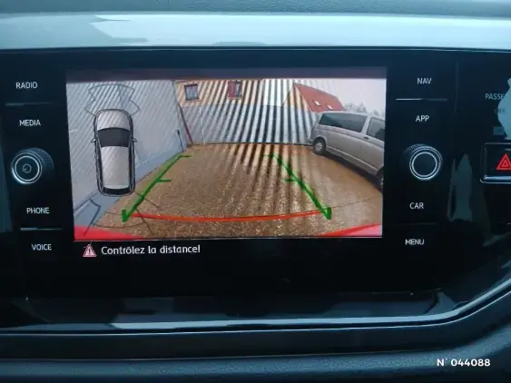 VOLKSWAGEN POLO VI - voiture d'occasion - Photo 14