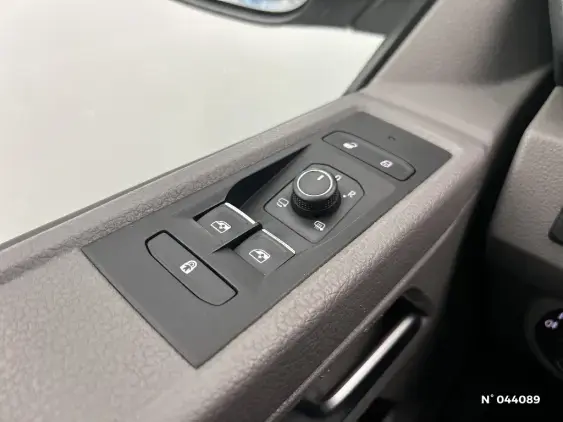 VOLKSWAGEN TRANSPORTER FG VI - voiture d'occasion - Photo 34