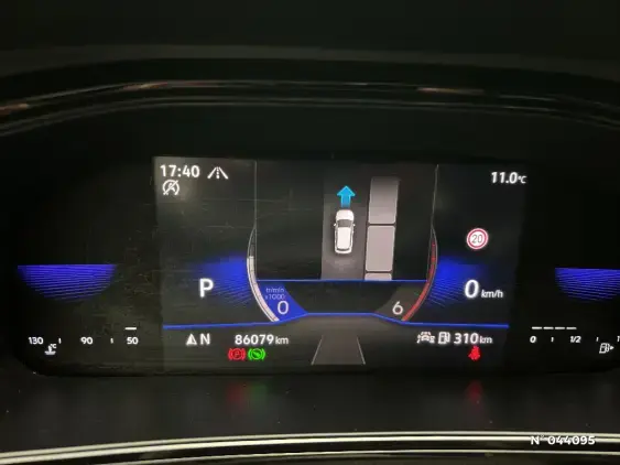 VOLKSWAGEN T-ROC - voiture d'occasion - Photo 33