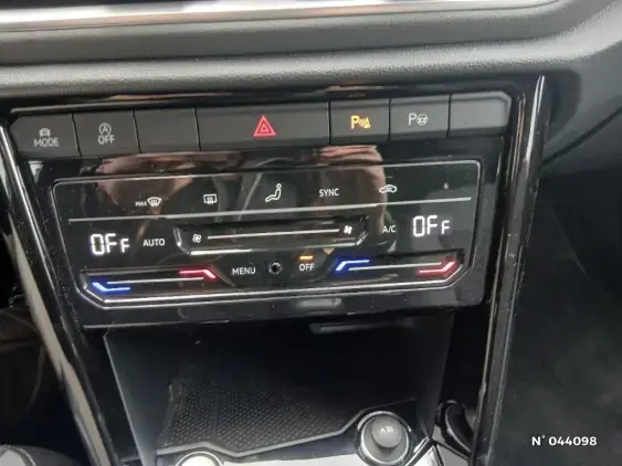 VOLKSWAGEN T-ROC - voiture d'occasion - Photo 26