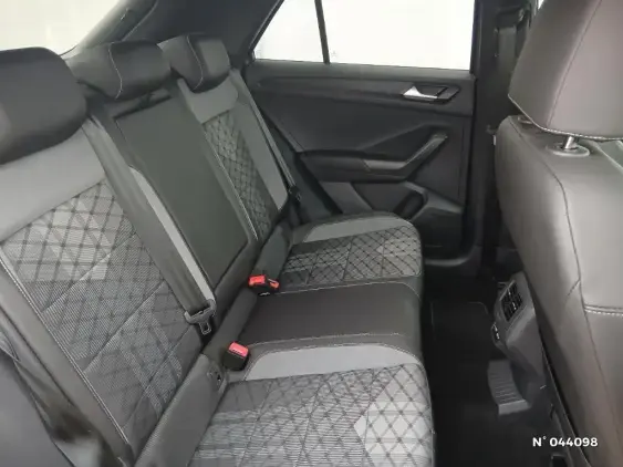 VOLKSWAGEN T-ROC - voiture d'occasion - Photo 11