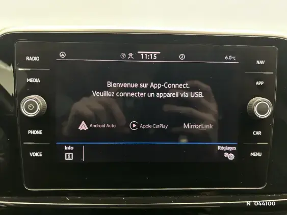 VOLKSWAGEN T-ROC - voiture d'occasion - Photo 27