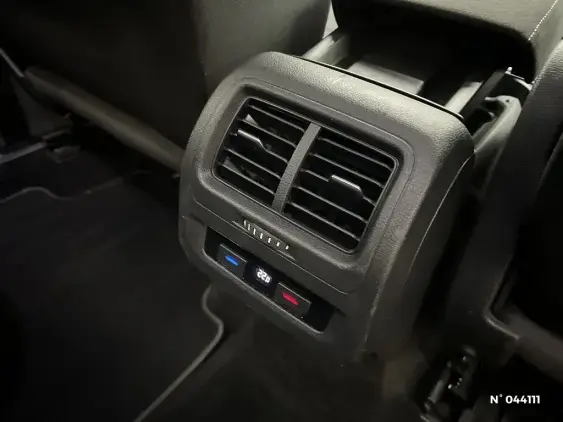 VOLKSWAGEN TOURAN III - voiture d'occasion - Photo 30