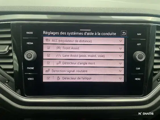 VOLKSWAGEN T-ROC - voiture d'occasion - Photo 34