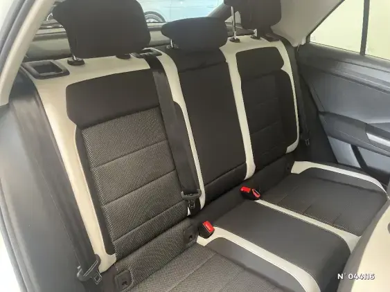 VOLKSWAGEN T-ROC - voiture d'occasion - Photo 11