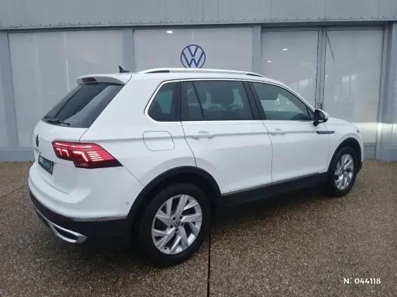 VOLKSWAGEN TIGUAN II - voiture d'occasion - Photo 4