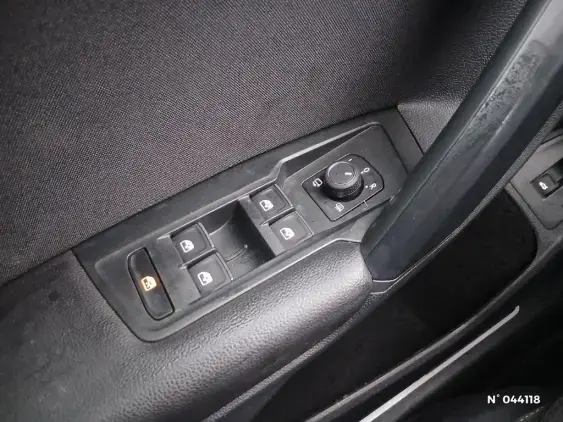 VOLKSWAGEN TIGUAN II - voiture d'occasion - Photo 15