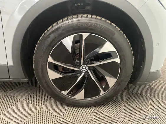 VOLKSWAGEN ID.4 - voiture d'occasion - Photo 8