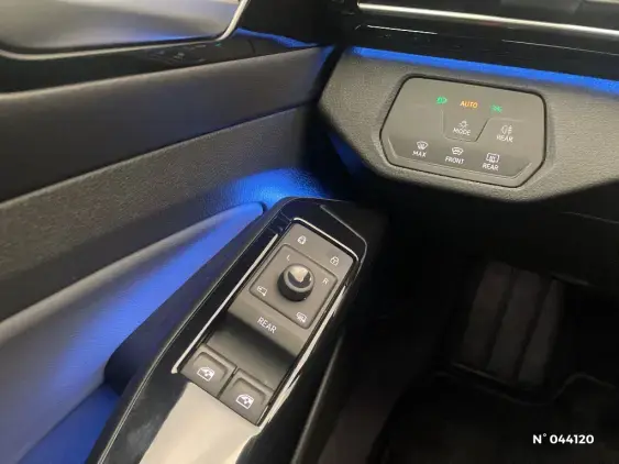 VOLKSWAGEN ID.4 - voiture d'occasion - Photo 35