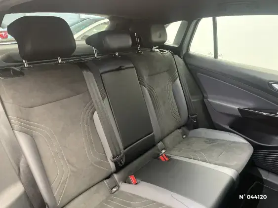 VOLKSWAGEN ID.4 - voiture d'occasion - Photo 11