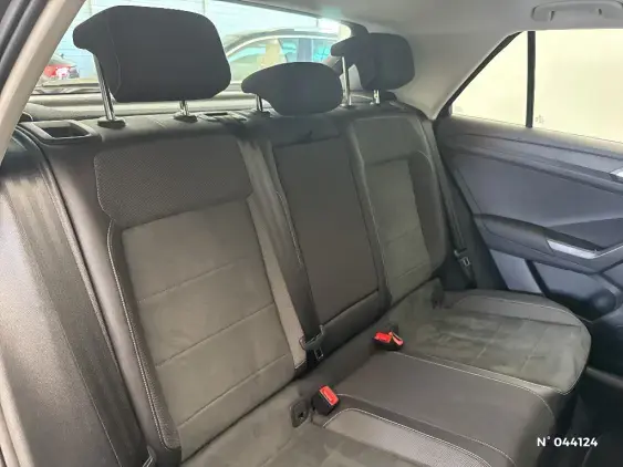 VOLKSWAGEN T-ROC - voiture d'occasion - Photo 11