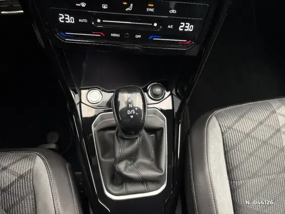 VOLKSWAGEN T-ROC - voiture d'occasion - Photo 26