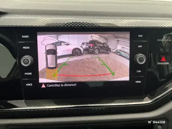 VOLKSWAGEN POLO VI - voiture d'occasion - Photo 14