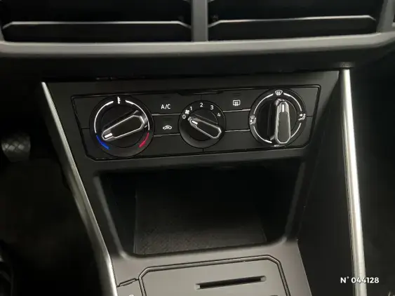 VOLKSWAGEN POLO VI - voiture d'occasion - Photo 31