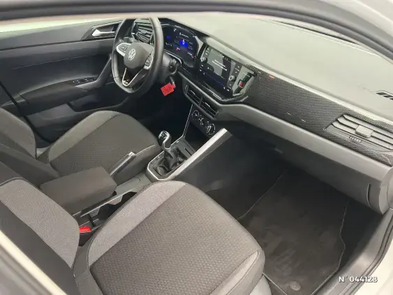 VOLKSWAGEN POLO VI - voiture d'occasion - Photo 10