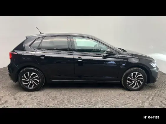 VOLKSWAGEN POLO VI - voiture d'occasion - Photo 5