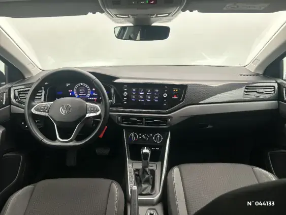 VOLKSWAGEN POLO VI - voiture d'occasion - Photo 9