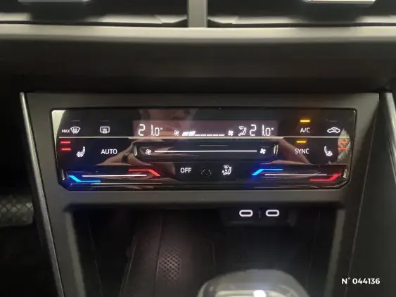 VOLKSWAGEN POLO VI - voiture d'occasion - Photo 27