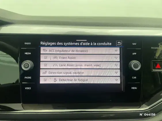 VOLKSWAGEN POLO VI - voiture d'occasion - Photo 34