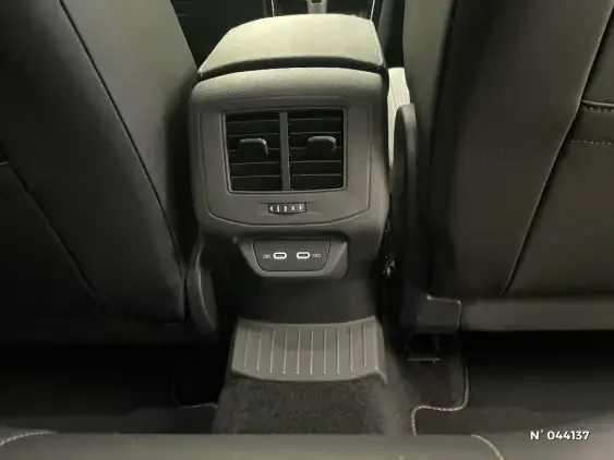 VOLKSWAGEN T-ROC - voiture d'occasion - Photo 25