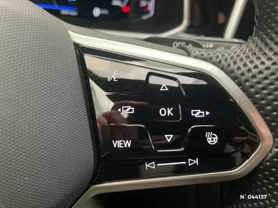 VOLKSWAGEN T-ROC - voiture d'occasion - Photo 29