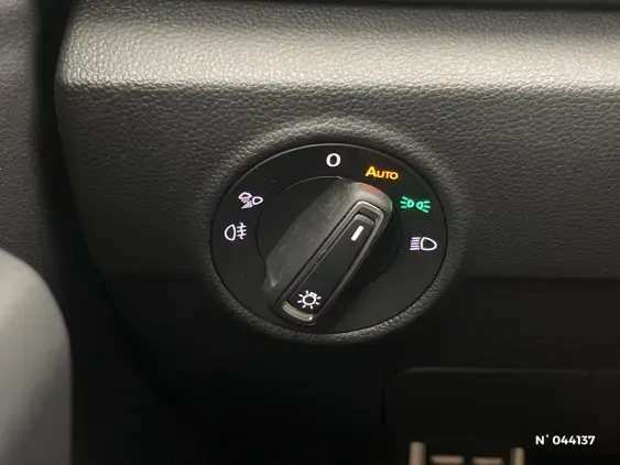 VOLKSWAGEN T-ROC - voiture d'occasion - Photo 31