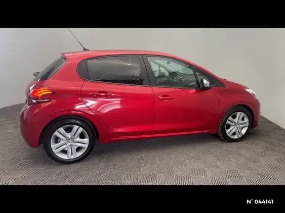 PEUGEOT 208 - voiture d'occasion - Photo 5